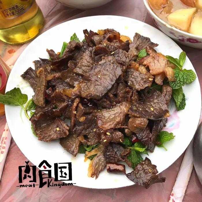 牛肉干巴