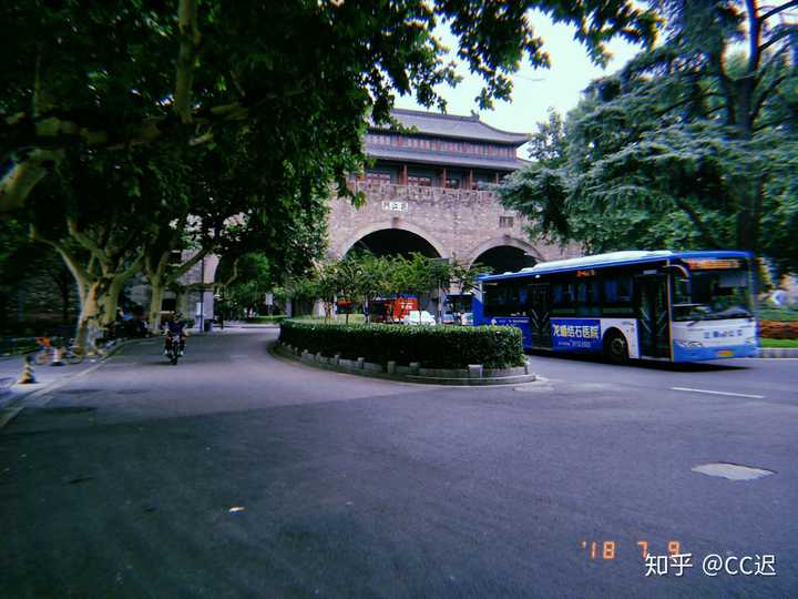 32路穿过挹江门