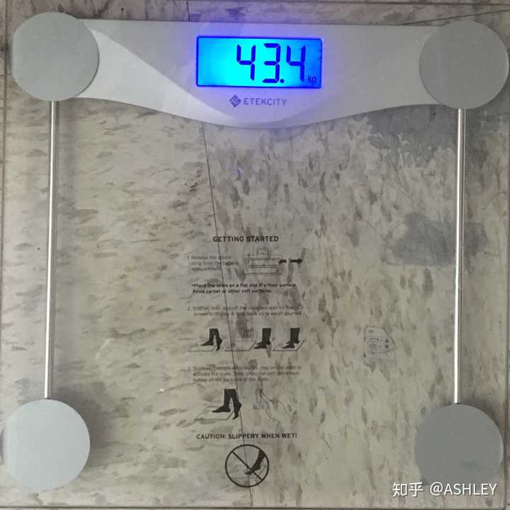 在坚持之前,体重是46kg「158cm」,吃饭习惯和之前保持一样的情况下