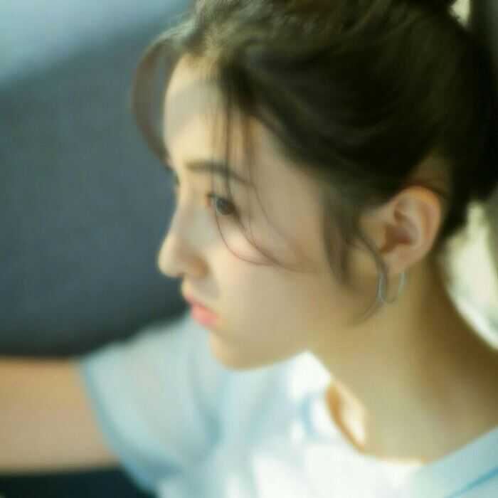 de 朋友圈背景图 头像 一套de share一下 女生不要经常喝奶茶 因为