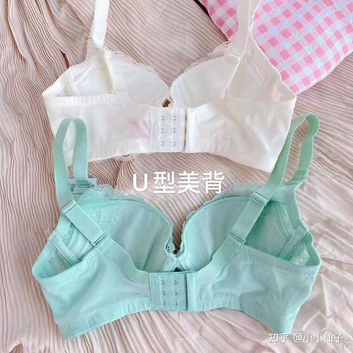 青春期的无敌美少女们  不要入妈妈型内衣啦以后的20年还没有机会穿喵