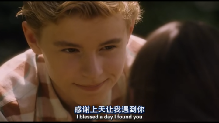 怦然心动里面的男女主角,嗯,是我向往的爱情