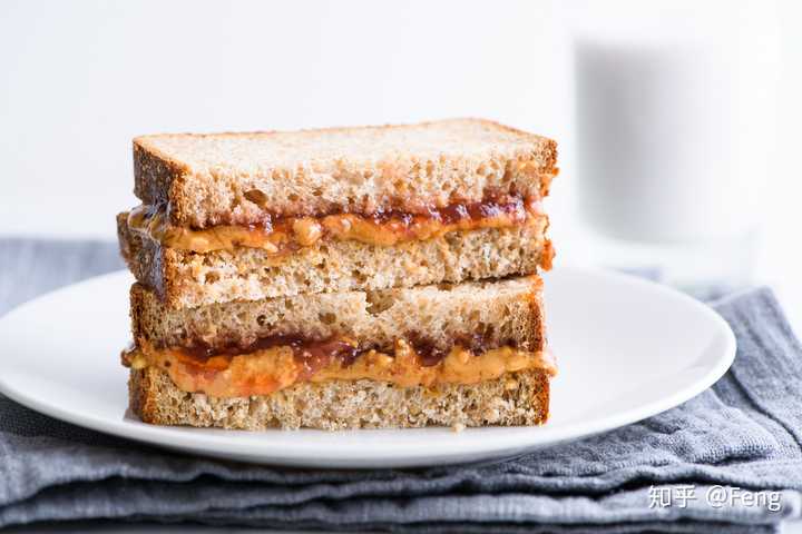 jelly sandwich,ransom peanut butter and jelly sandwich