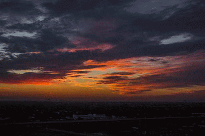 1.天空云彩 晴朗,蓝天白云时候,效果最佳,切忌雾霾天.