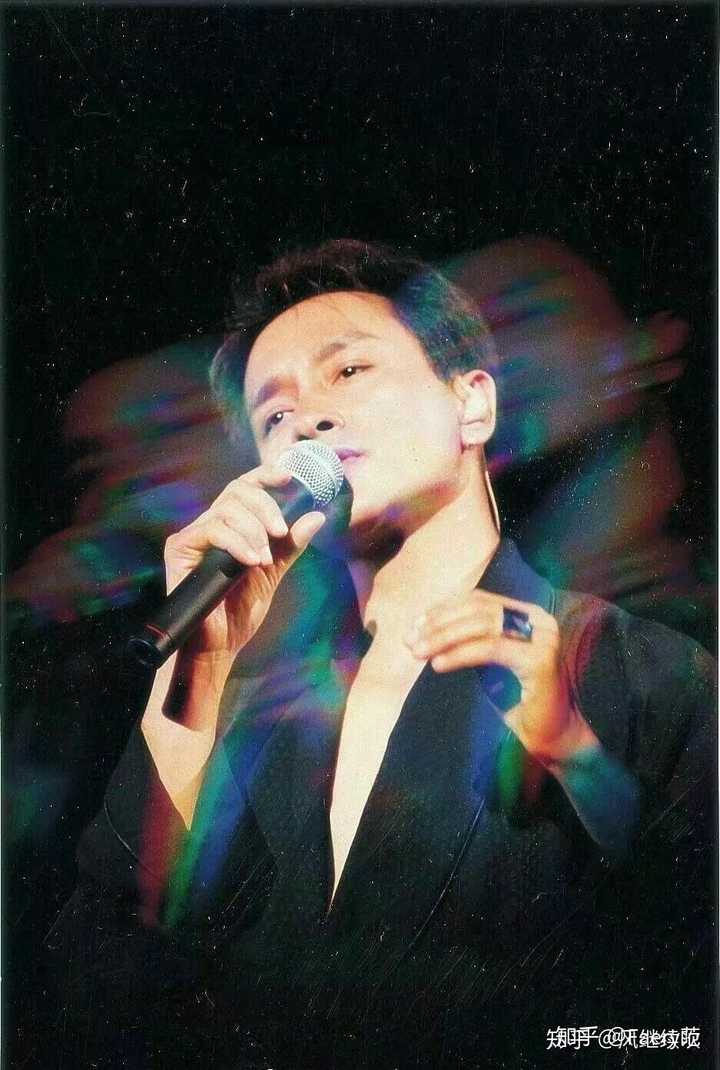 两次香港四大绝色之首 ,风华绝代这四个字,张国荣当之无愧 话不多说