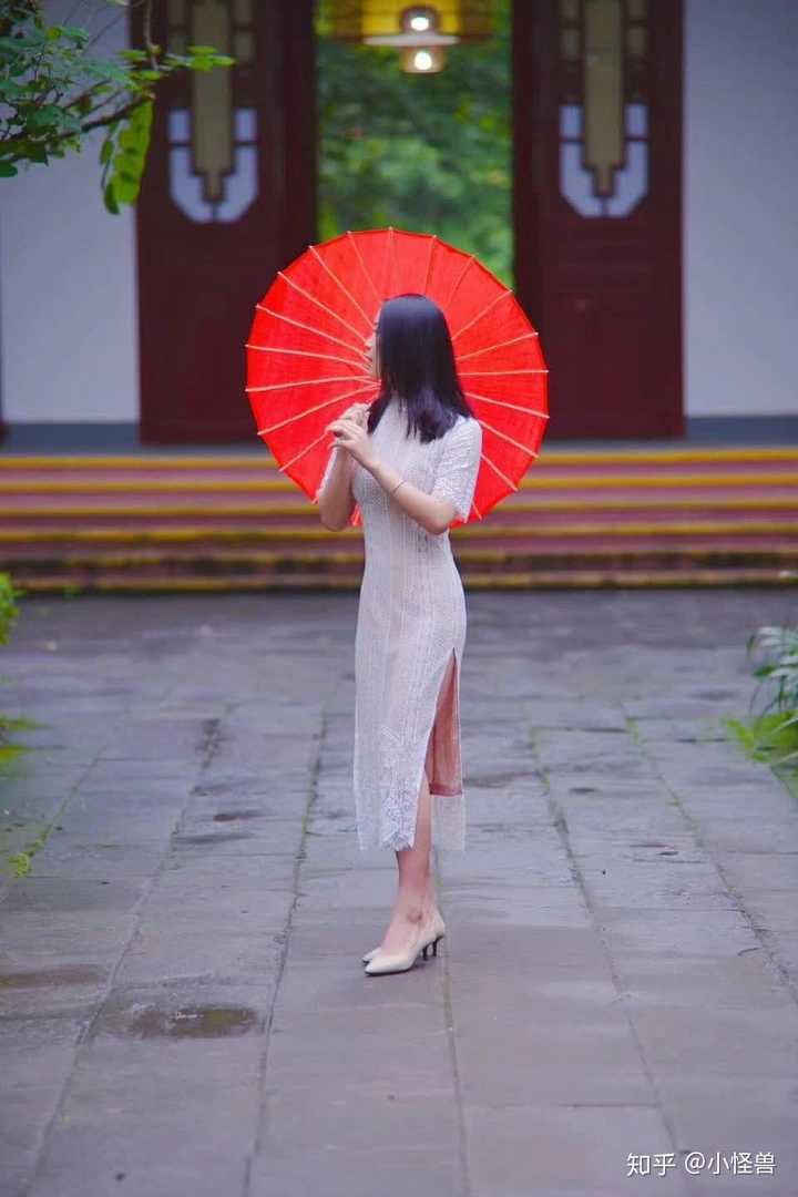 侧身照