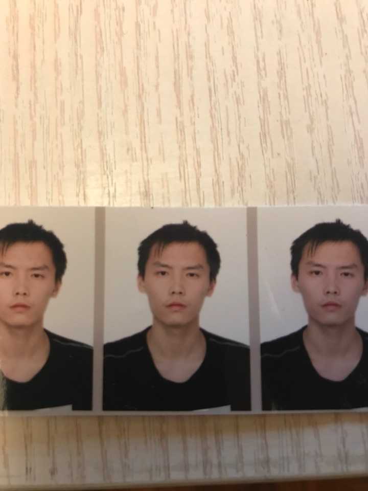 如何看待长相一般的男生喜欢发自拍?
