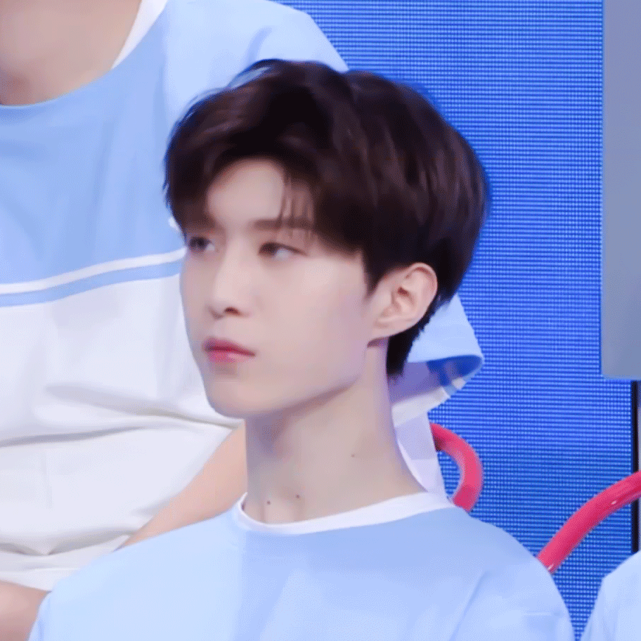 如何评价范丞丞至今没有关注九人团官博?