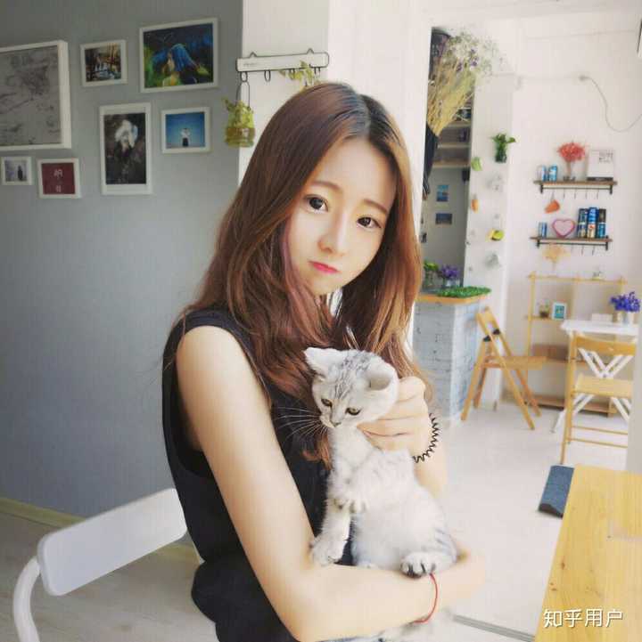 如何评价最近抖音突然很火的温婉小姐姐?