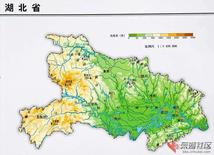 长江中游主要在湖北省,其中枝江到城陵矶段被称为"荆江",两岸筑有"