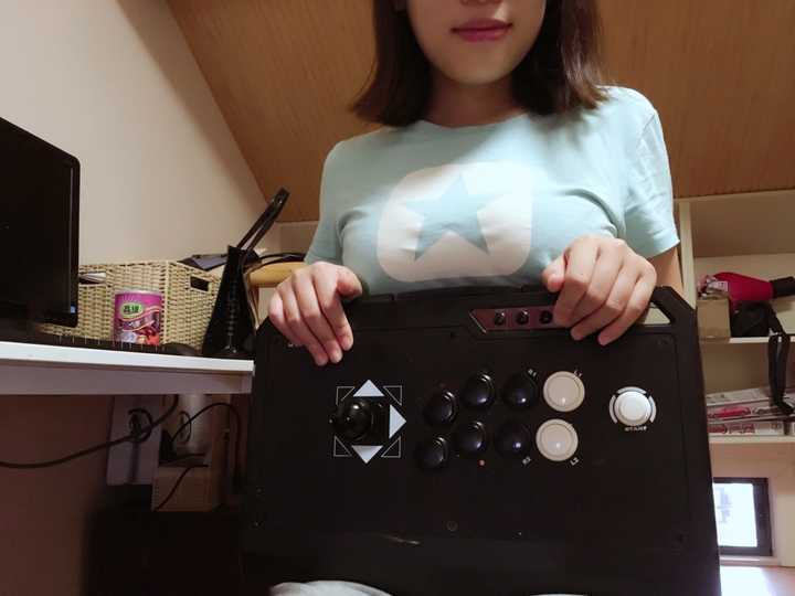 女朋友胸大有什么好啊…?