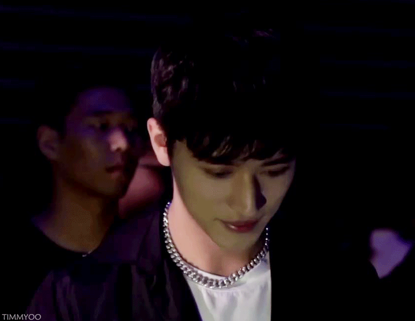 能用许魏洲的照片砸我入坑吗?