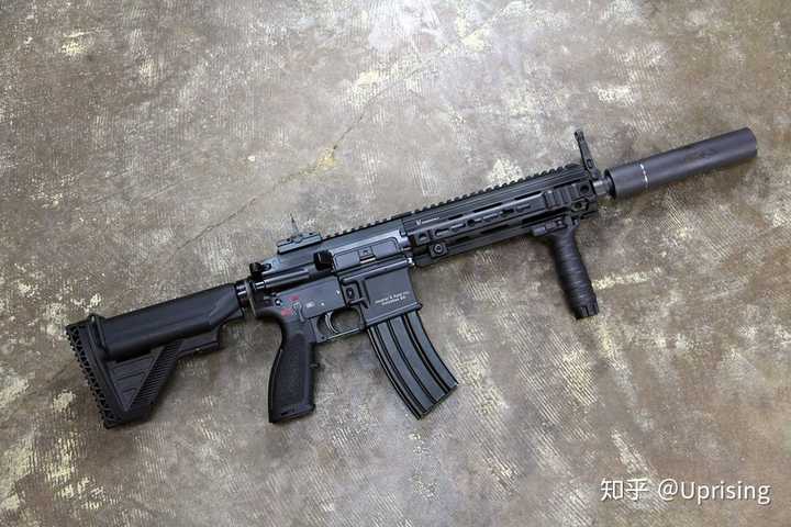 如何用外形来区别雷明顿r4步枪和hk416