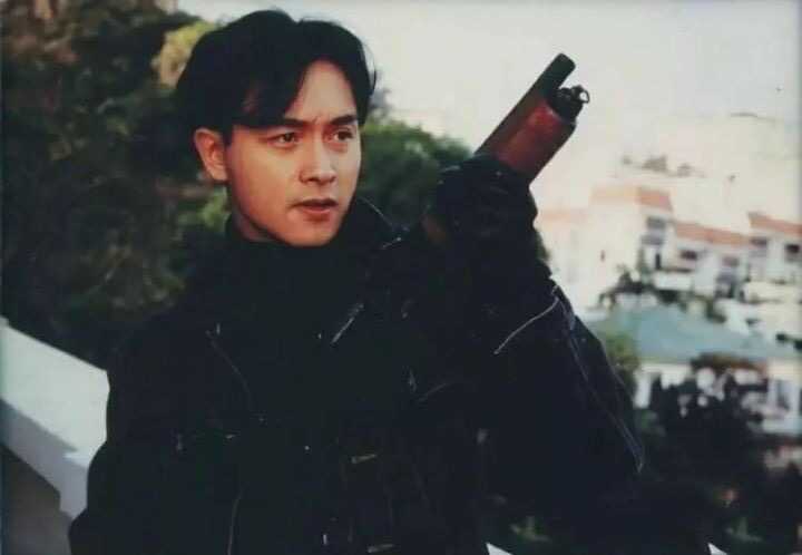 为什么大家都认为张国荣长得很帅,风华绝代,不是很普通吗?