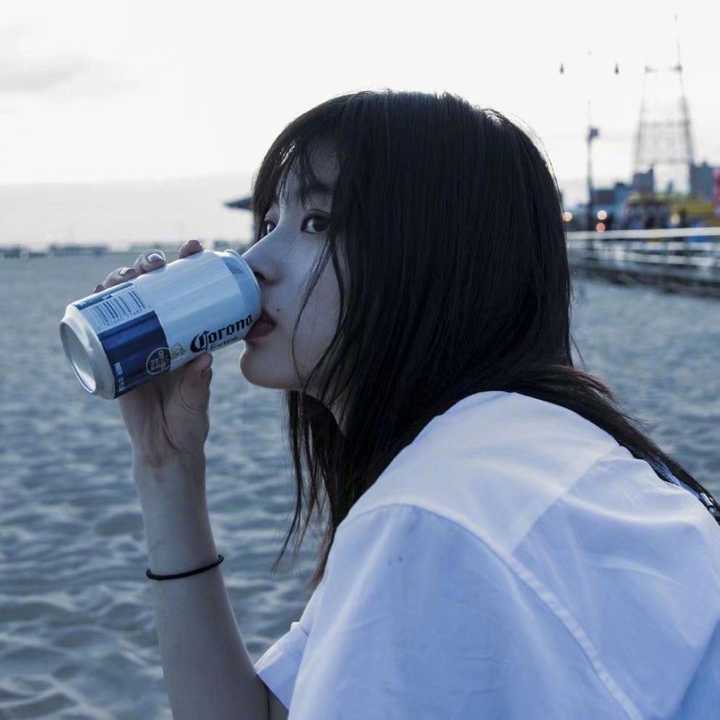 有没有一看就想恋爱的女生头像推荐?