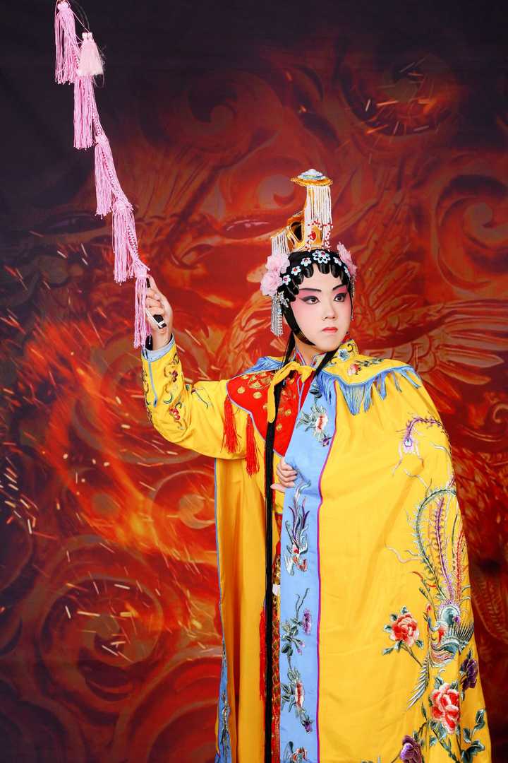 京剧的扮相能好看到什么程度?