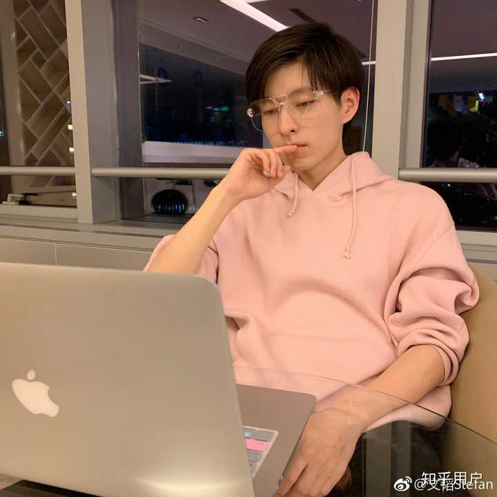 如何看待郭文韬与女朋友因师妹分手,和王照宇相比,怎样才是最佳男朋友