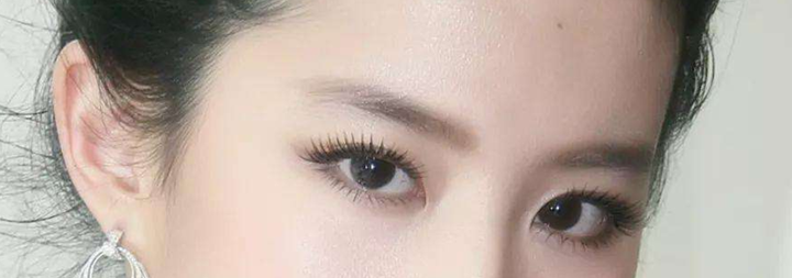 丹凤眼是很符合东方女人神韵的眼型,内双的丹凤眼最正宗,细长的眼尾