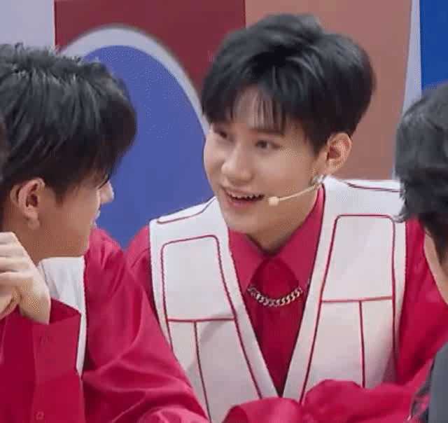 时代少年团磕cp更能get文轩还是轩源?