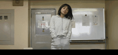 而真正放手后,你会发现或许痛苦并没有你想得那么深,如果一直拽着