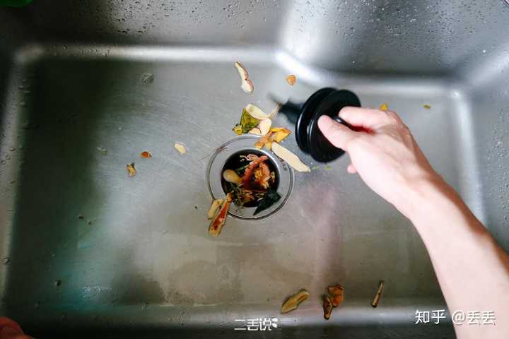 还是吃完饭之后要倒的剩饭剩菜