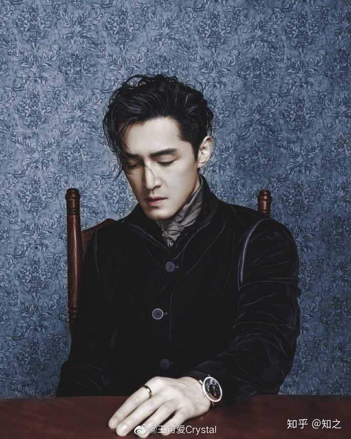 你有胡歌帅炸天的照片吗?或者自黑的也行,或者丑的也行!