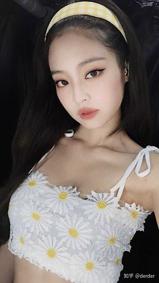 有没有blackpink成员金珍妮适合作头像的照片?