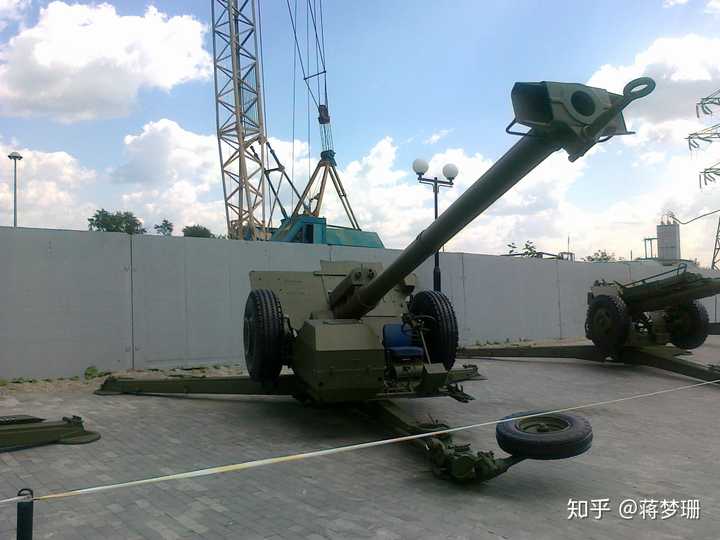 苏联又拿出了一门牵引式反坦克炮—125毫米2А45М反坦克炮