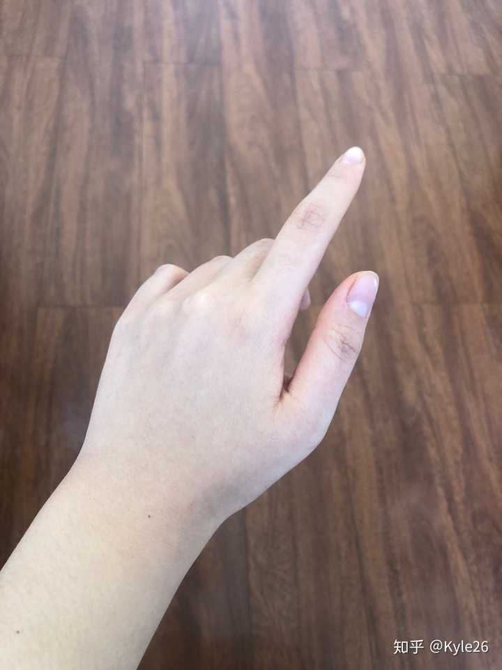 女生有一双好看的手是怎样的体验?