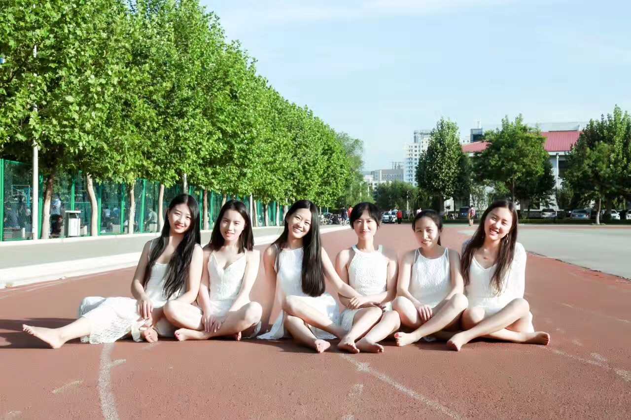 拍出青春洋溢的感觉,就是最美的,想念我的大学同学们.   显示全部