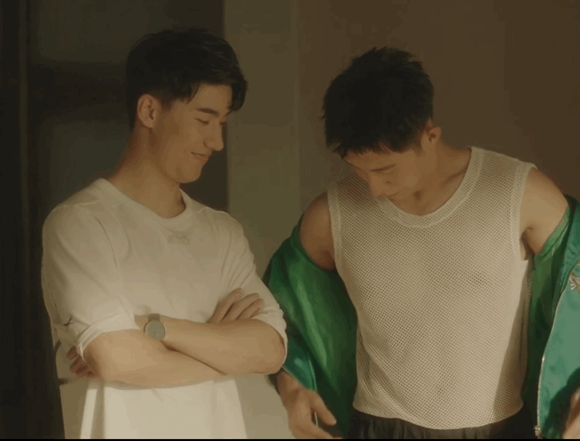 先是作品,然后喜欢上本人; 认为动图比硬照更能表现出他的魅力啊 颜