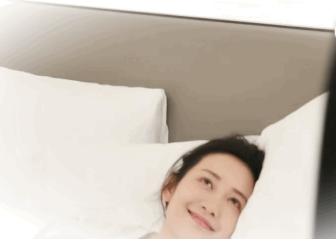 有哪些明星笑起来特别好看?