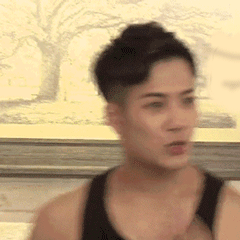 有没有关于王嘉尔搞笑有趣的表情包或头像啊哈哈哈?