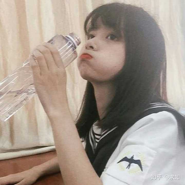 有没有好看的小姐姐穿jk制服的头像?