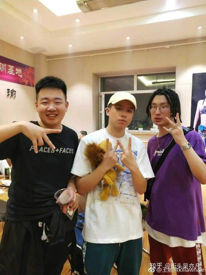 如何评价活死人厂牌?