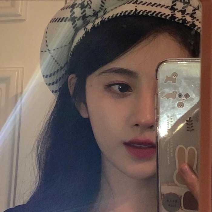 有没有惊艳的头像女头? - 知乎