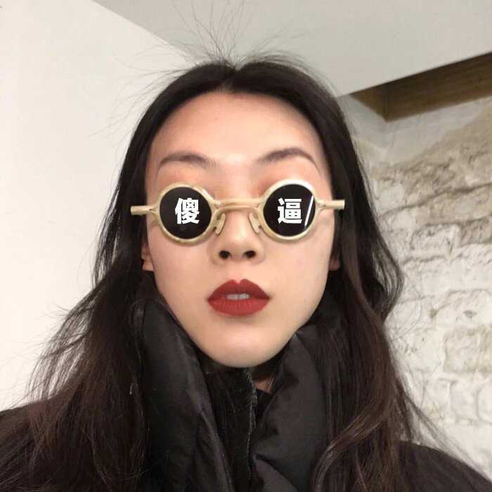 有没有女生自拍的头像(越多越好)?