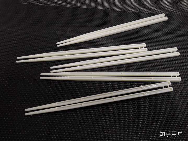 为什么一次性筷子不能像勺子一样用塑料做?