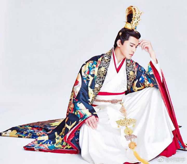 中国影视圈中有哪些古典美的男演员?