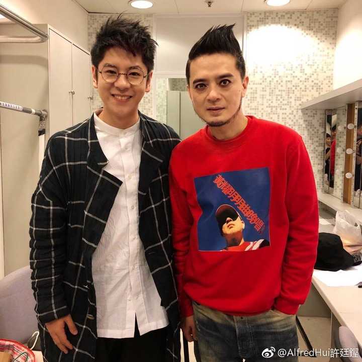 如何评价歌手许廷铿