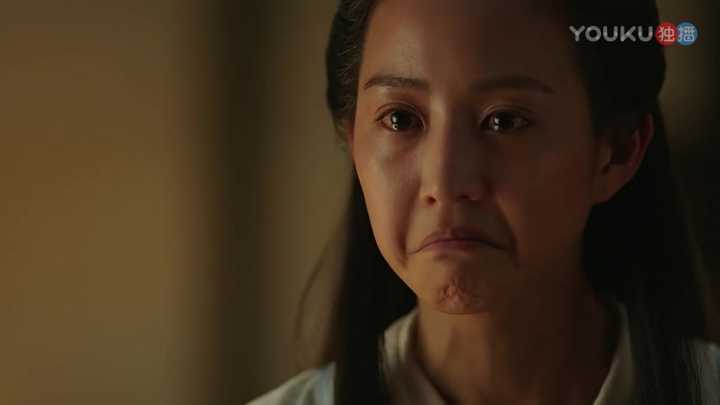委屈到瘪嘴