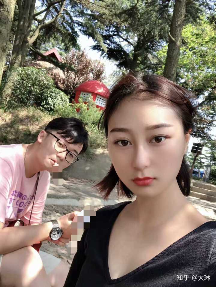 有个漂亮女朋友是什么样的体验?