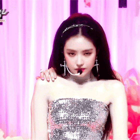 韩国女团中有哪些身材很好的明星?