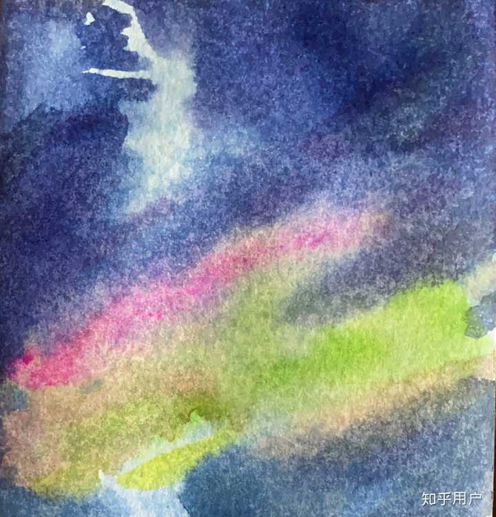 颜色晕不开,水分快速渗到纸里.水彩颗粒状明显,这是典型的脱胶表现.