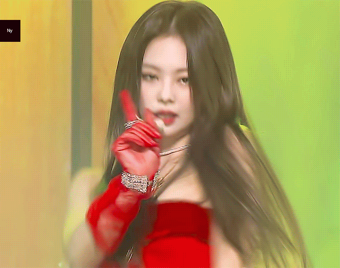 女团: twice的桃桃!