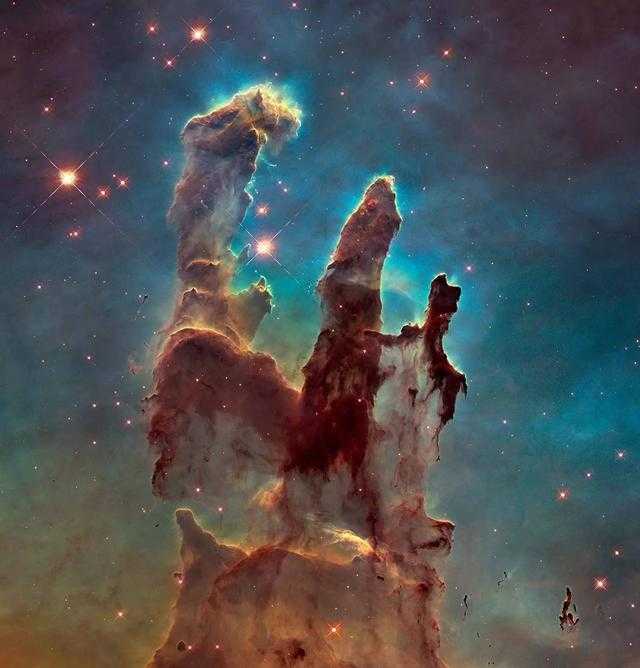 以每小时超过15万公里的速度射向太空 (wr124恒星的爆发,哈勃望远镜