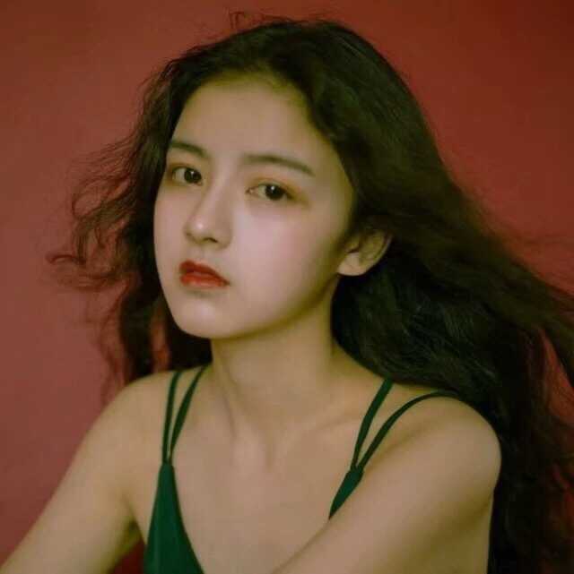 有什么看起来很不好惹 很高冷的女生头像?