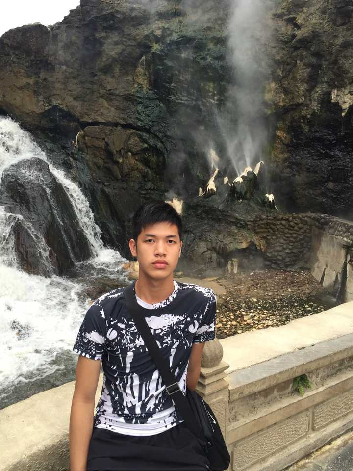 不好看的男生是如何变帅的?