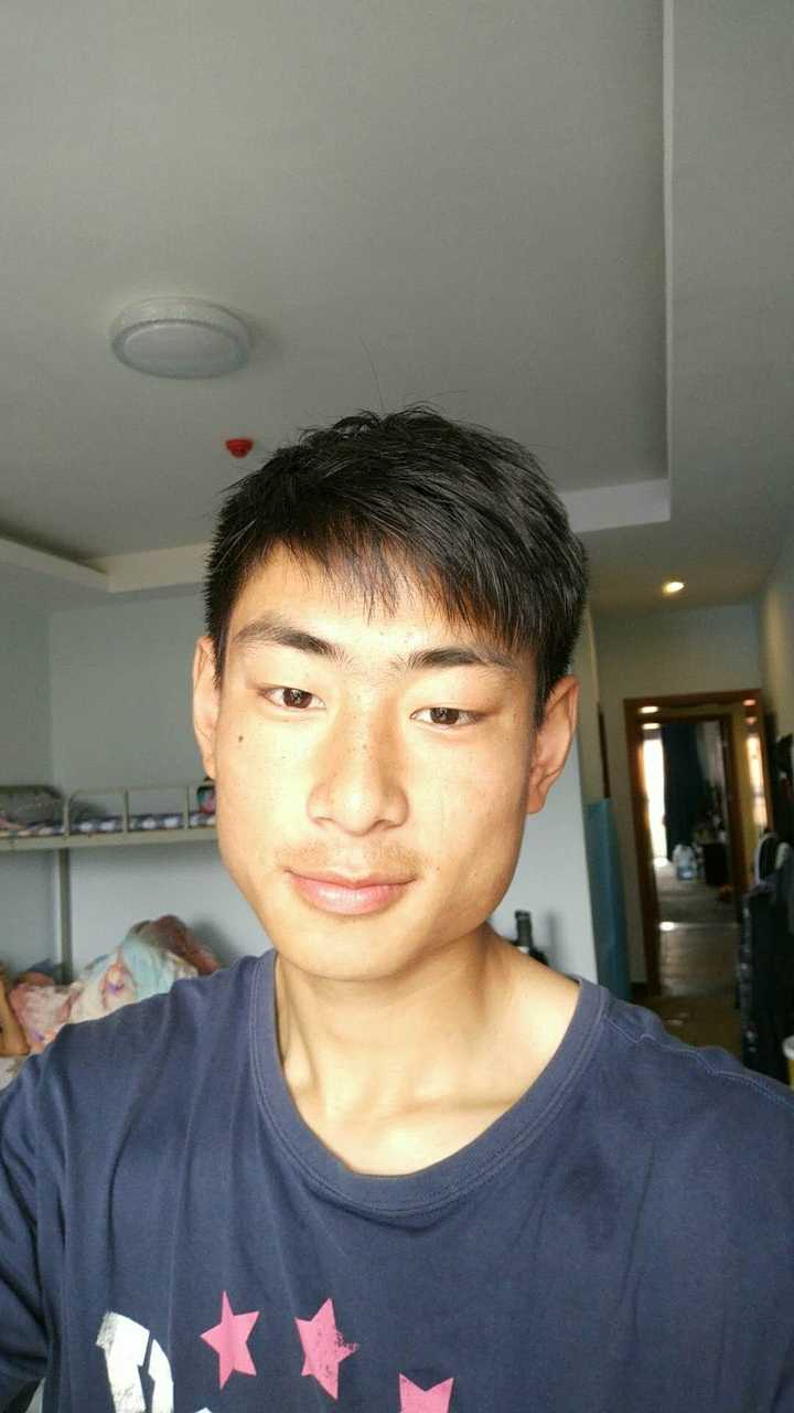 男孩由帅变丑是怎样一种体验?