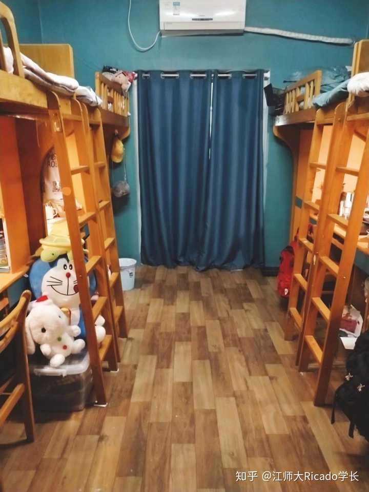 本人19级商学院优秀而又优秀的r学长 江苏师范大学位于江苏省徐州市